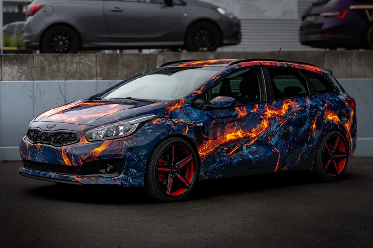 Kia mit Lava-Digitaldruck